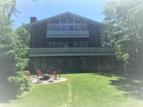 Chalet on Berry-Pocono Lake